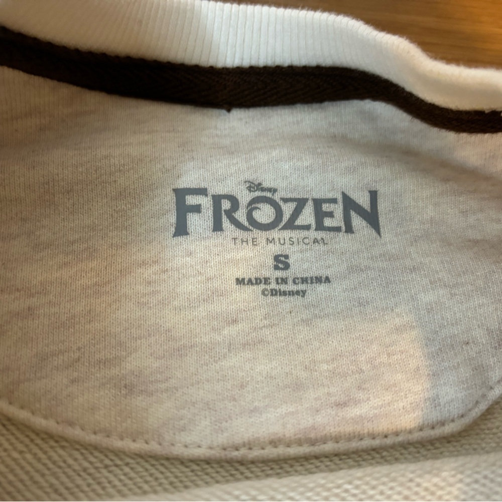 Disney Frozen Broadway Wandering Oaken’s Hygge Pullover Sweatshirt Small - Picture 5 of 5